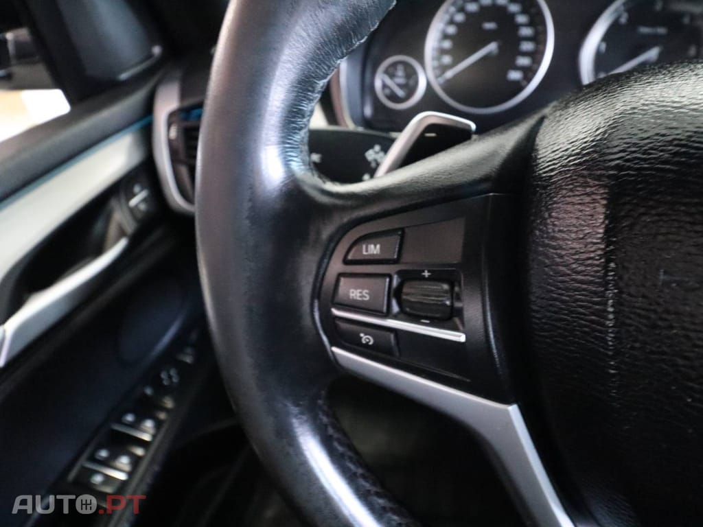 BMW X5 25 d sDrive Comfort 7L
