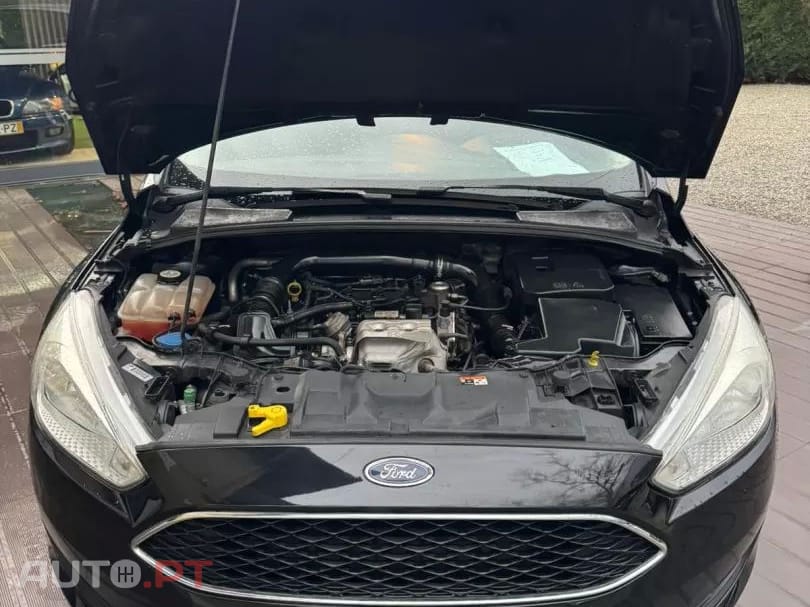 Ford Focus SW 1.0 EcoBoost TITANIUM — fotografia 4