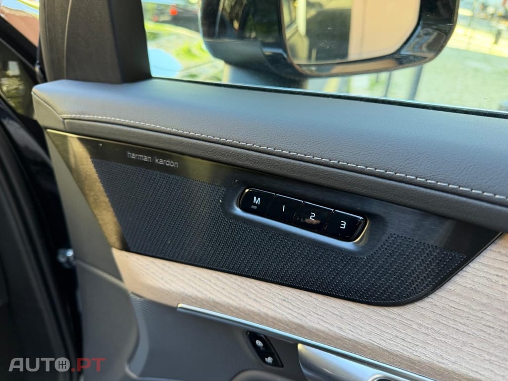 Volvo XC90 2.0 T8 PHEV Black Edition AWD
