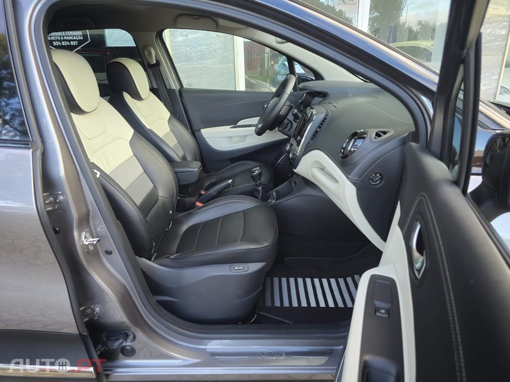 Renault Captur 1.5 dCi Initiale Paris