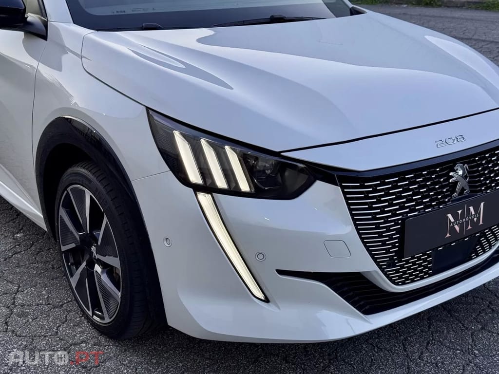 Peugeot E-208 50 kWh GT