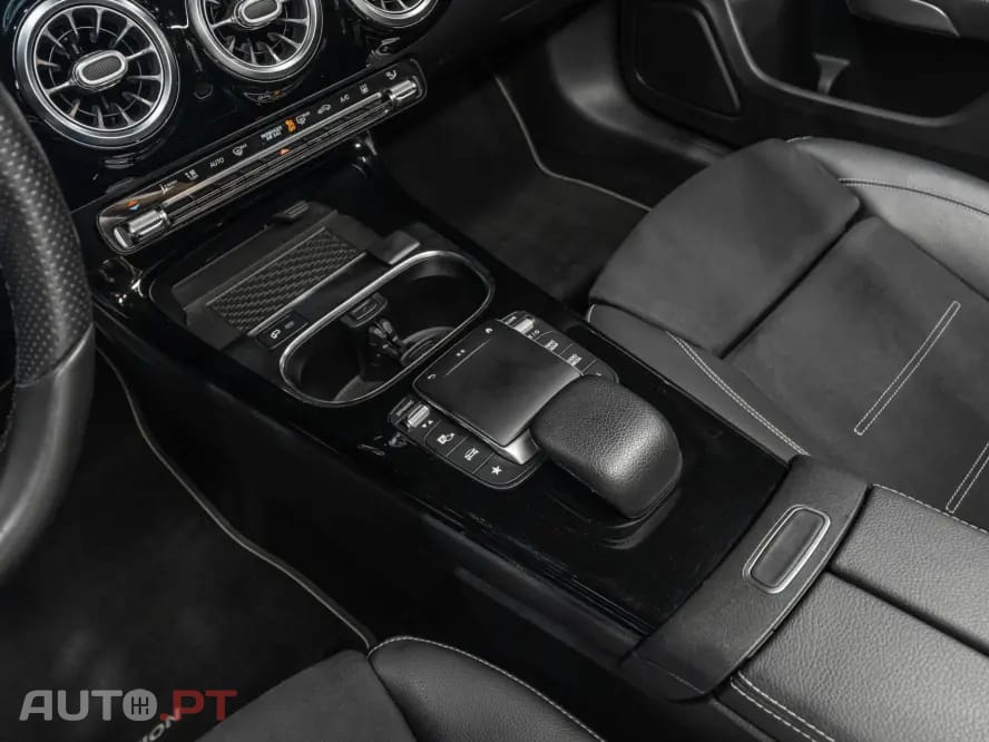 Mercedes-Benz A 250 e 8G-DCT AMG Line