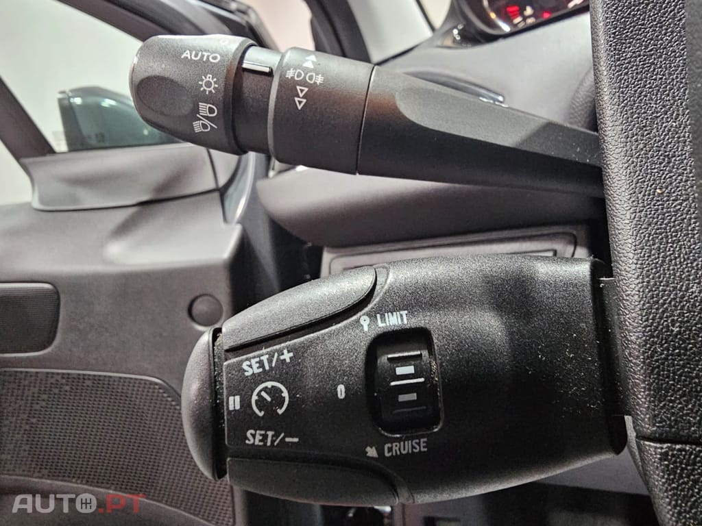 Peugeot 208 1.4 HDi Access