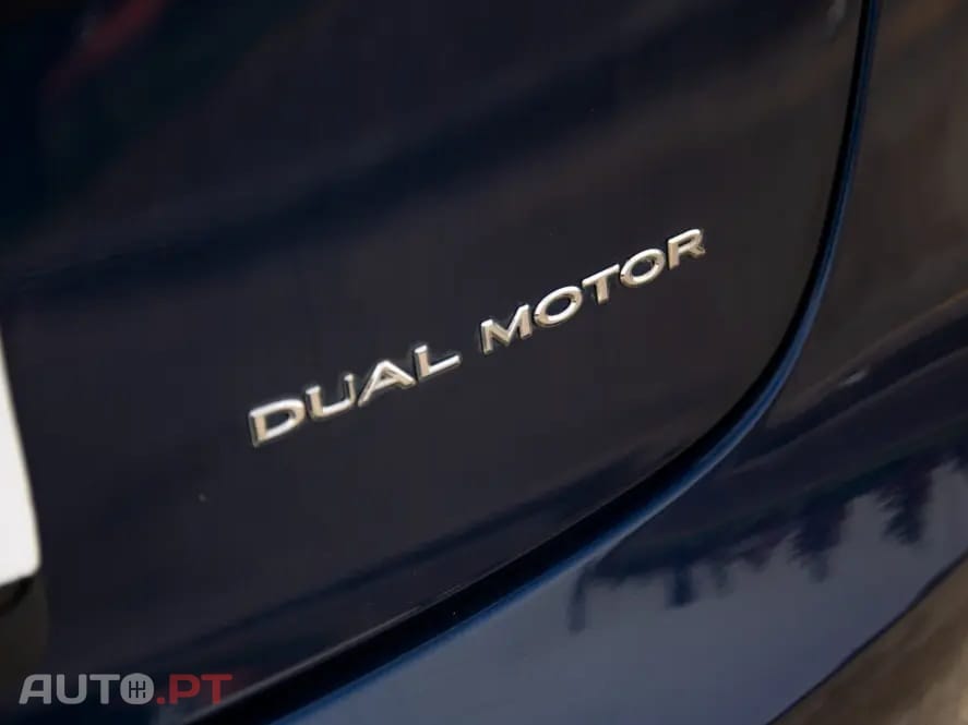 Tesla Model 3 Long-Range Dual Motor AWD