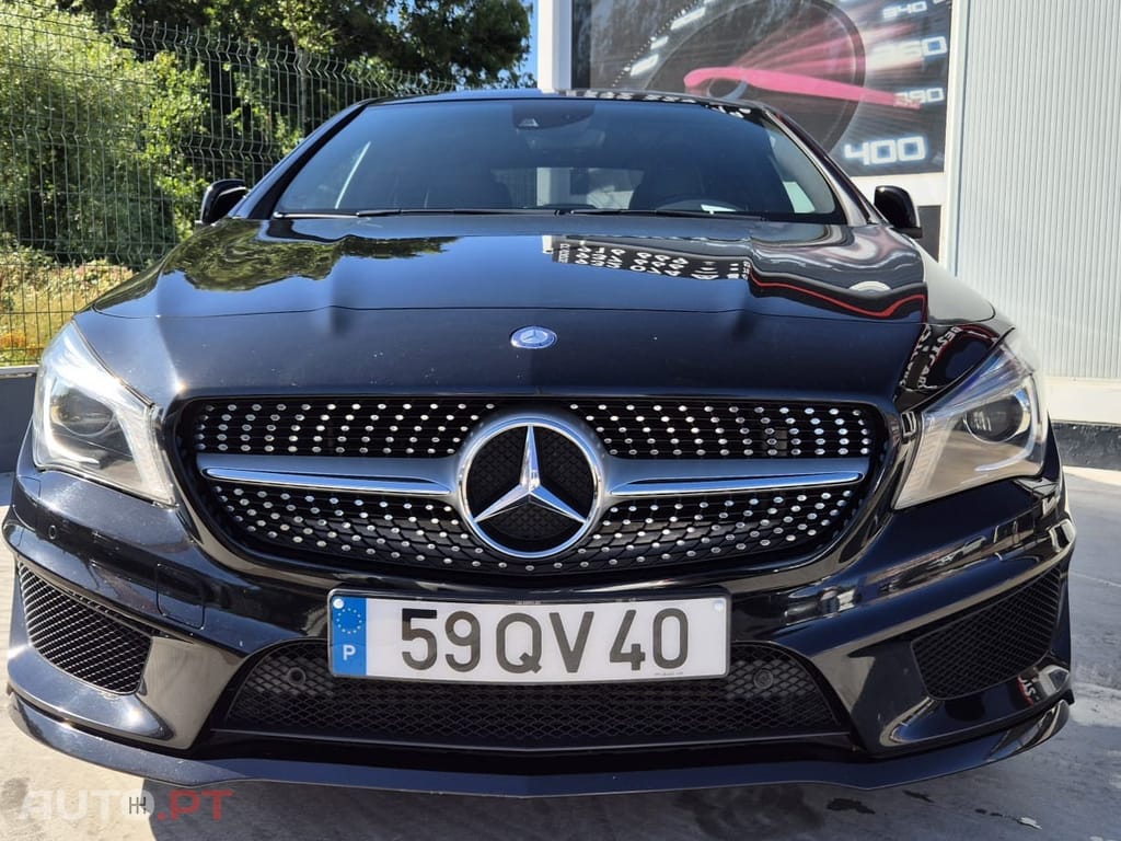 Mercedes-Benz CLA 220 CDI 7G-DCT AMG Line