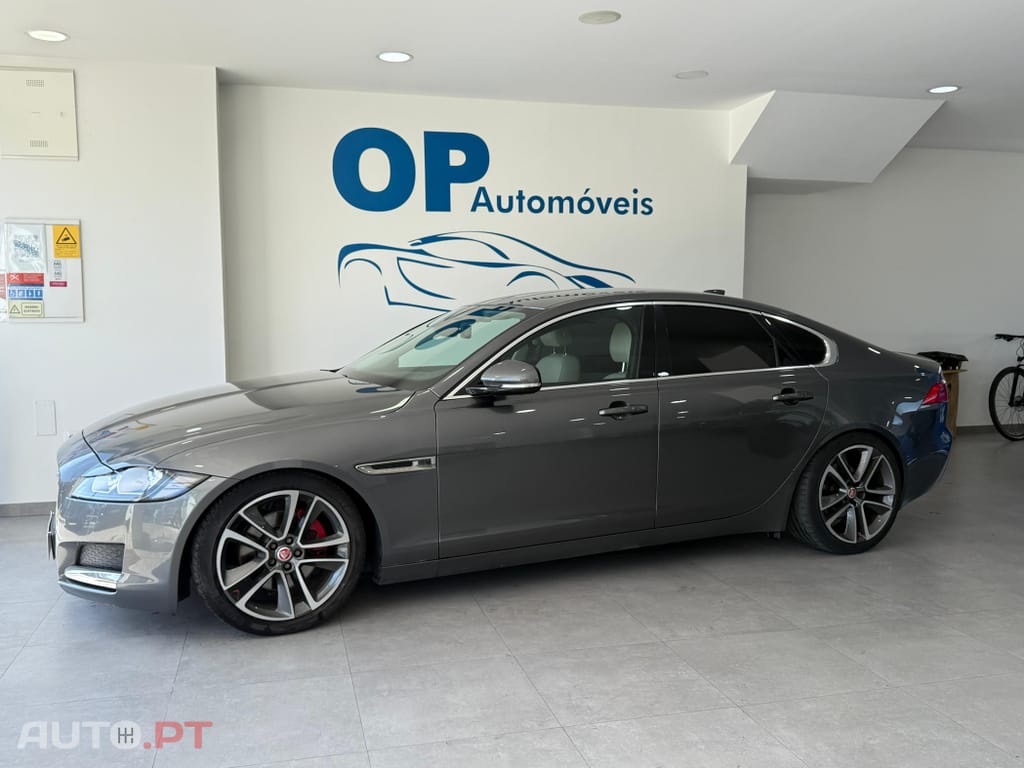 Jaguar XF 2.0 D Prestige Aut.