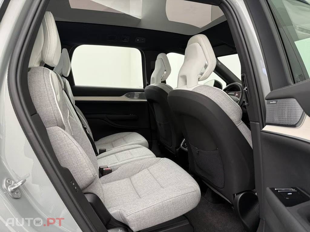 Volvo EX90 111 kWh Twin Motor Performance Ultra