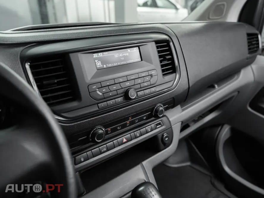 Peugeot Expert Outro