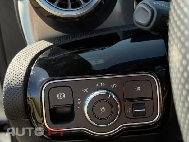 Mercedes-Benz CLA 250 e Shooting Brake AMG Line