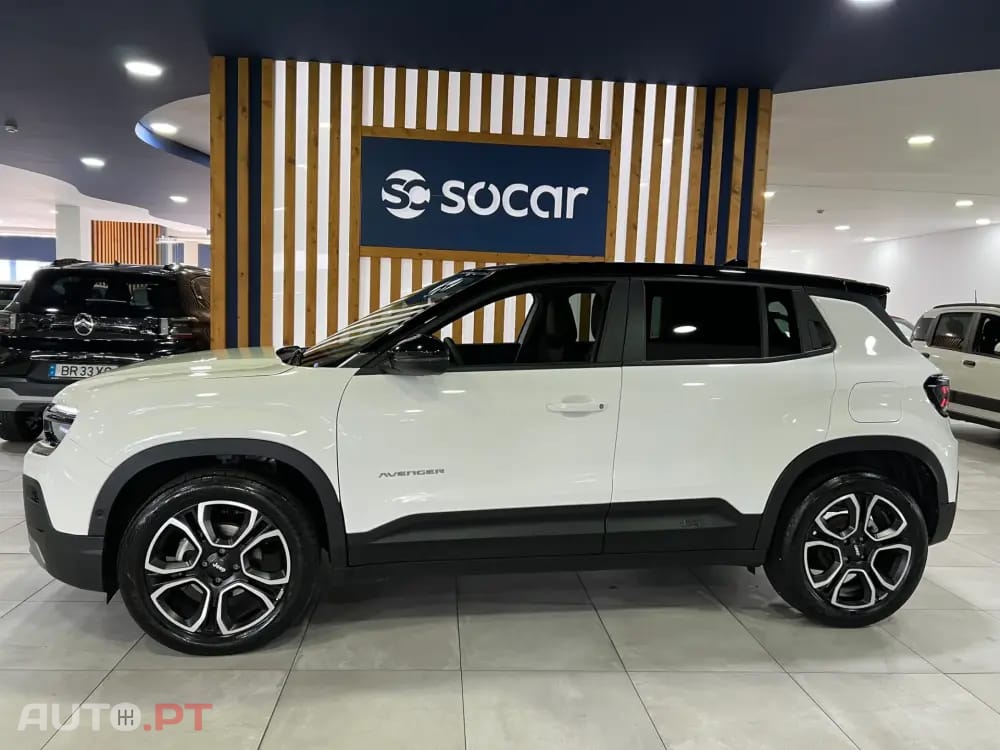 Jeep Avenger 1.2 GSE T3 Summit