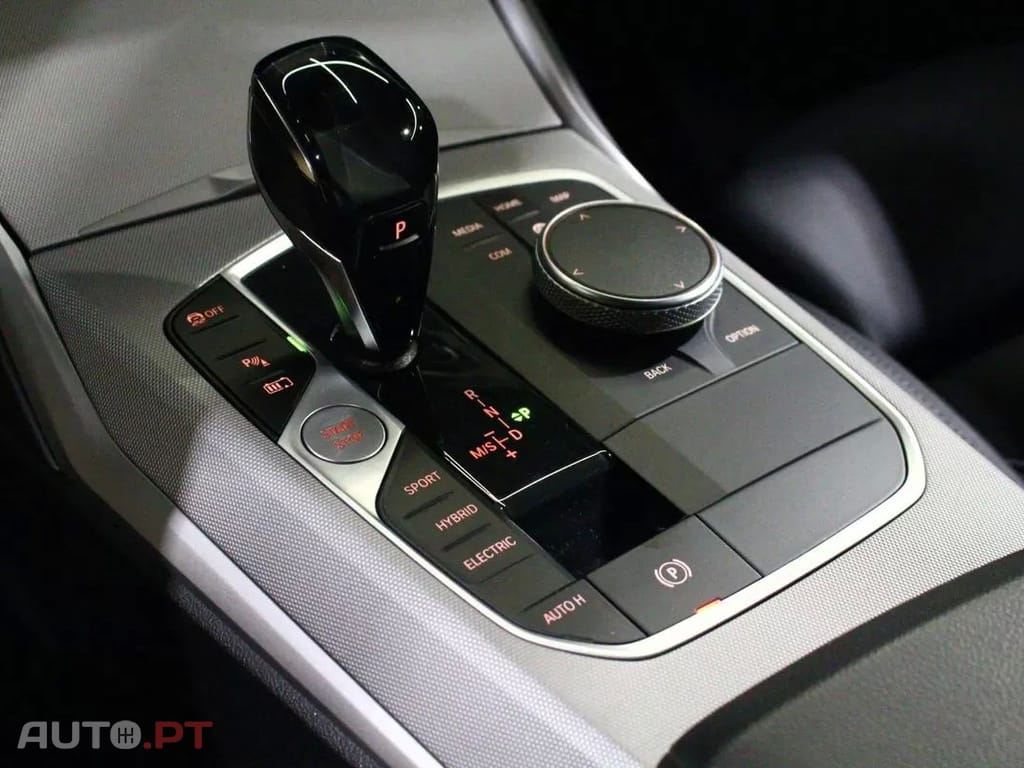 BMW 320 e Line Sport Auto