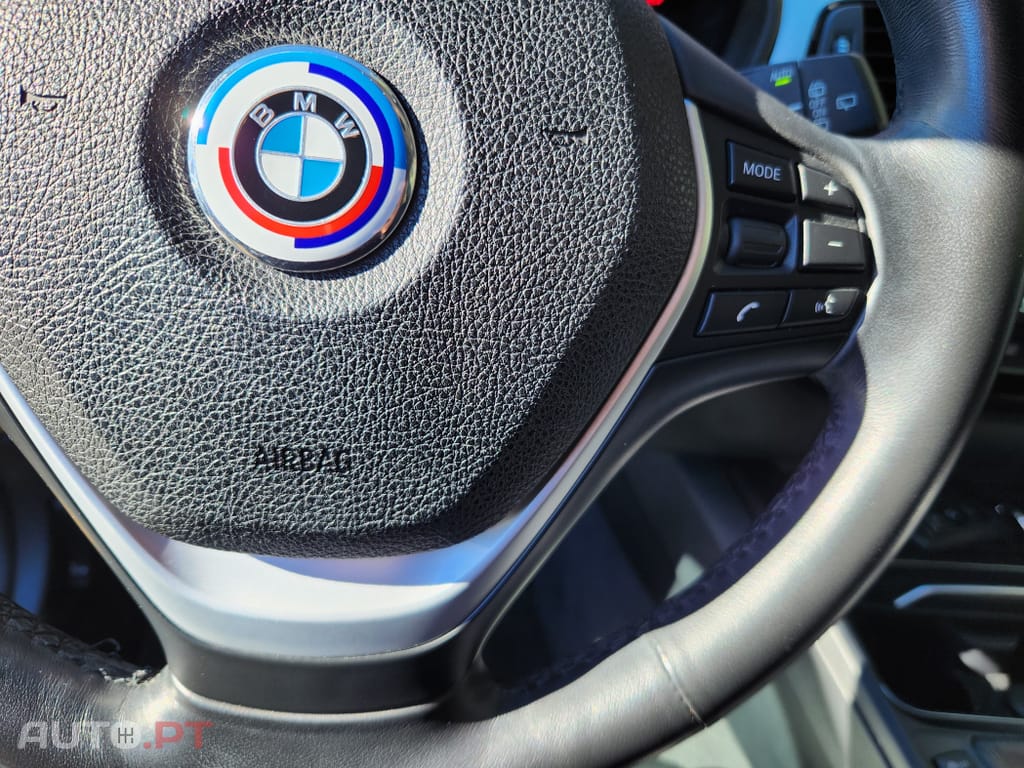 BMW 318 d Touring Line Luxury Purity