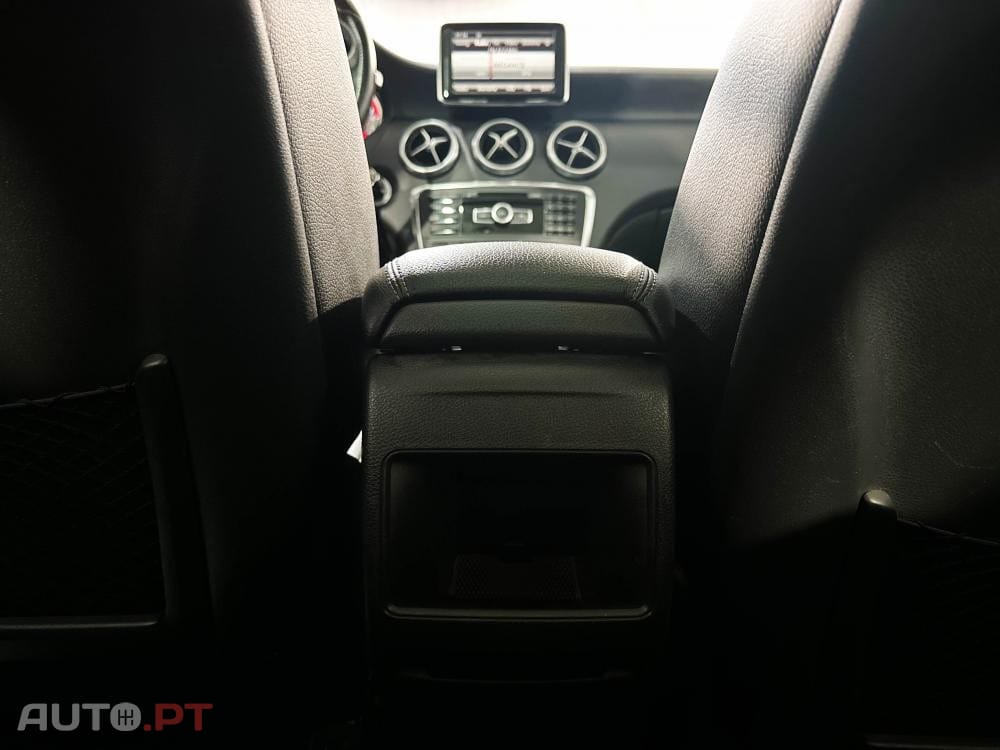 Mercedes-Benz A 180 d 7G-DCT AMG Line