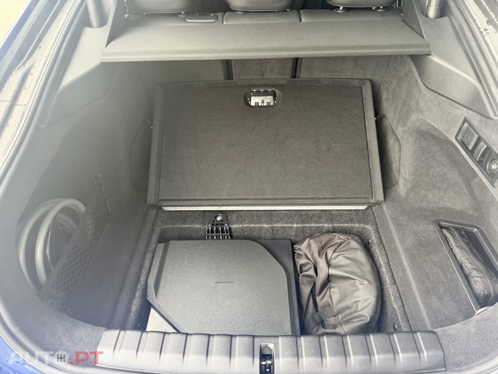 BMW i4 M50 Pack Desportivo M Pro — fotografia 30