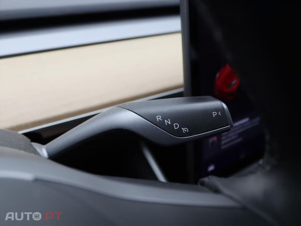 Tesla Model 3 Standard RWD I.V.A DEDUTÍVEL