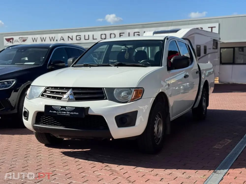Mitsubishi L200 2.5 DI-D CD In.AC Low Rider 2WD