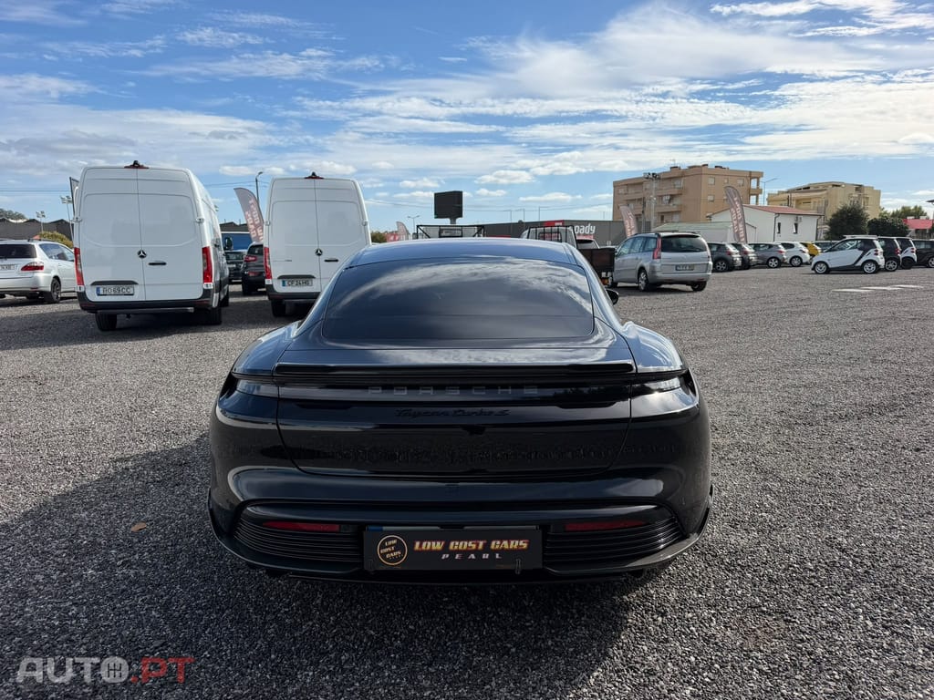 Porsche Taycan Turbo S