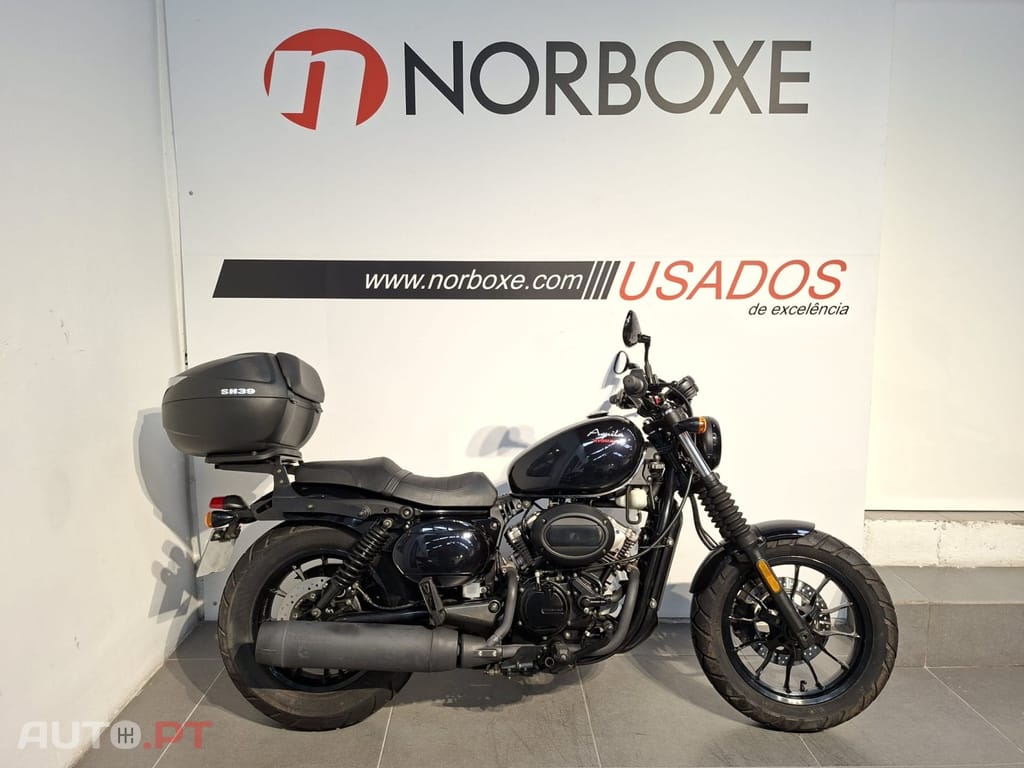 Hyosung Aquila 125