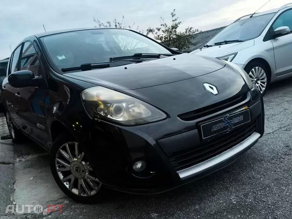 Renault Clio  1 2 16v 75 Tomtom Edition