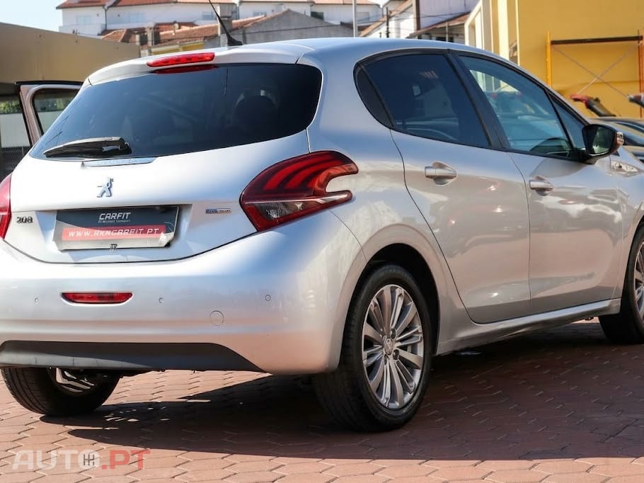 Peugeot 208 1.2 PureTech Style