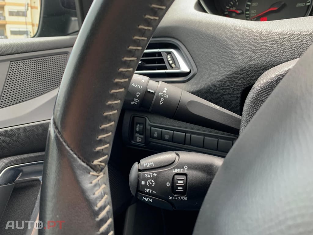 Peugeot 308 1.2 PureTech Active