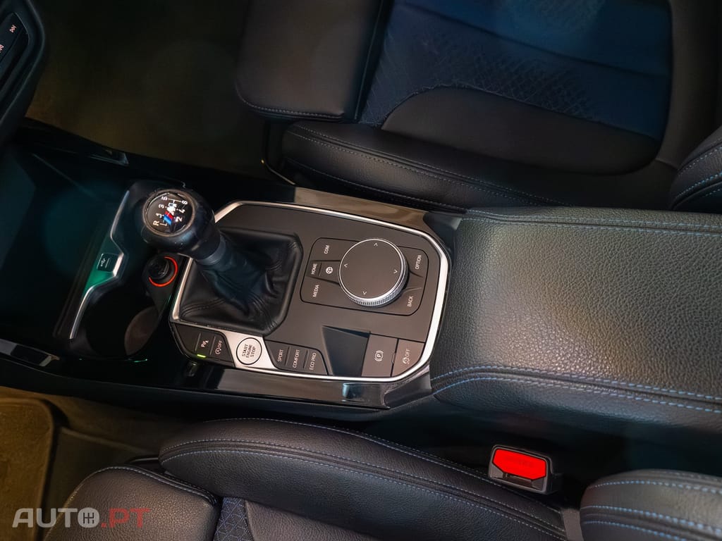 BMW 116 d Pack Desportivo M