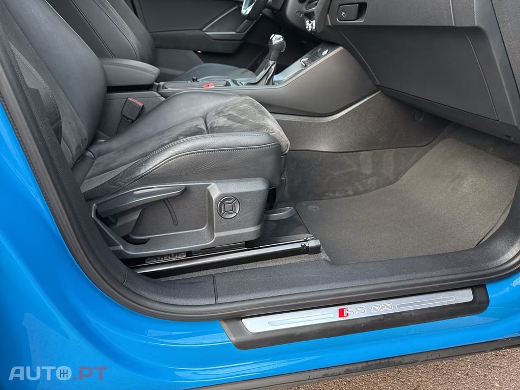 Audi RSQ3 quattro Matrix