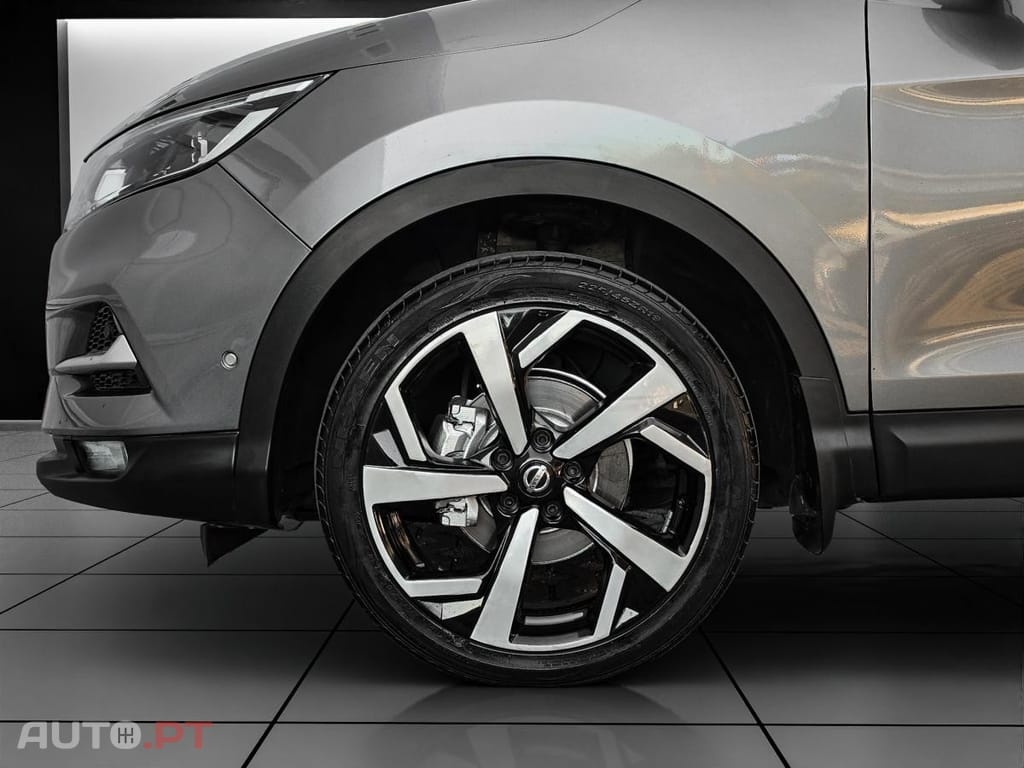 Nissan Qashqai 1.5 dCi N-Connecta J18
