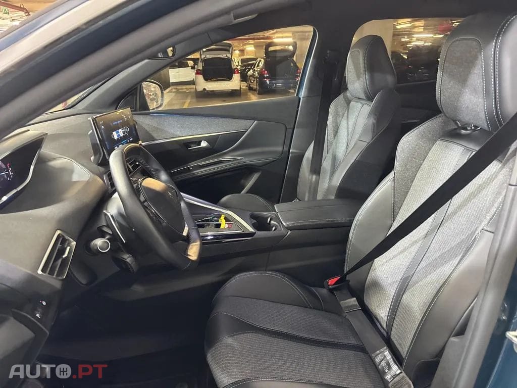 Peugeot 3008 1.5 BlueHDi Allure Pack EAT8