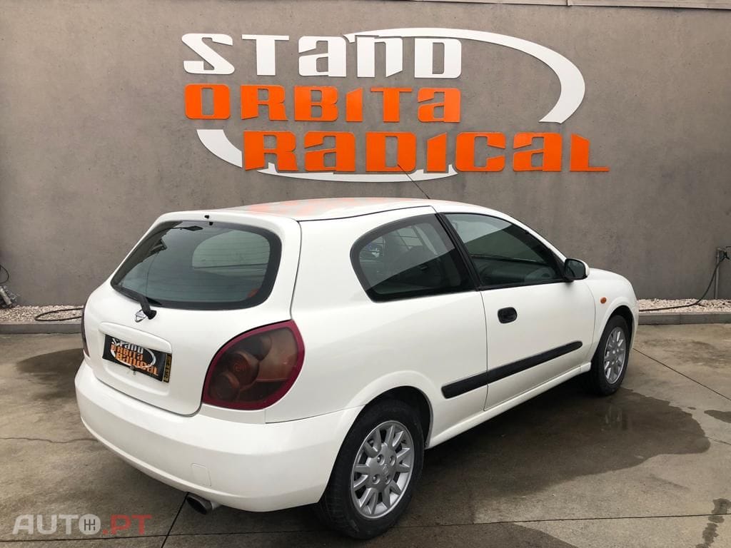 Nissan Almera COMERCIAL