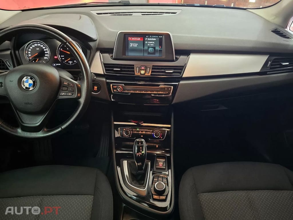 BMW 216 d Advantage Auto