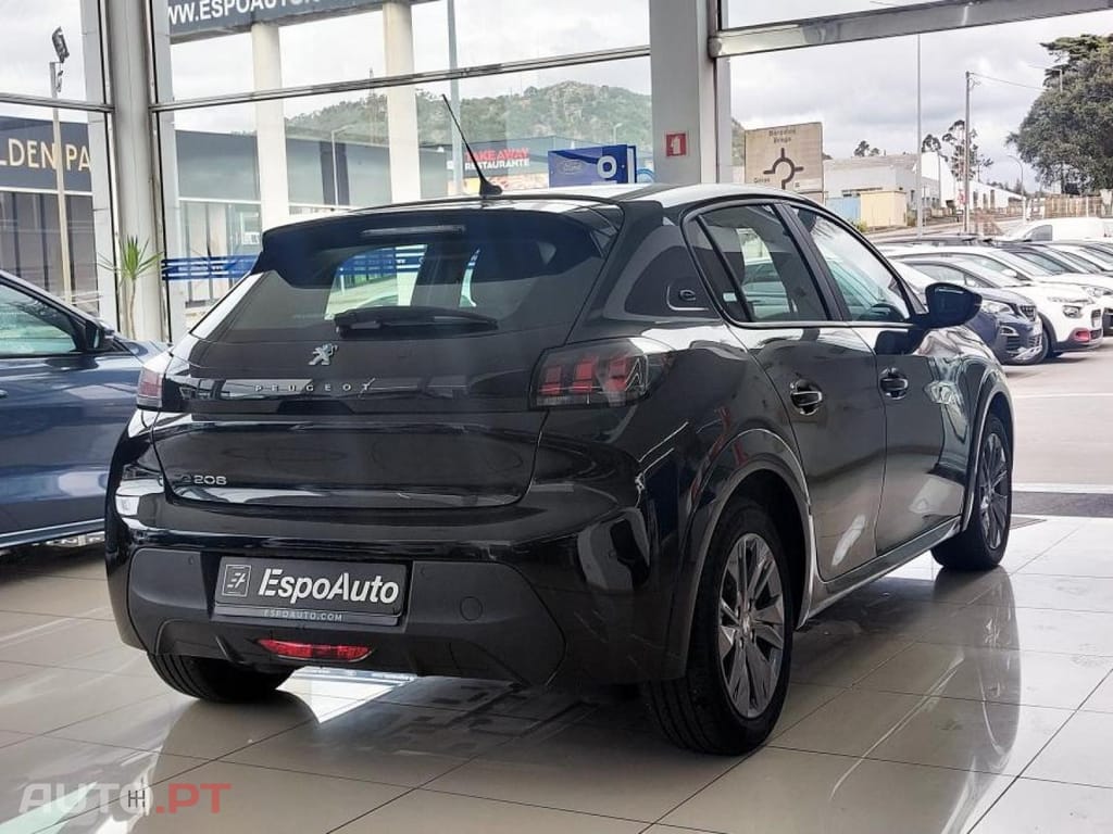Peugeot E-208 50 kWh Active