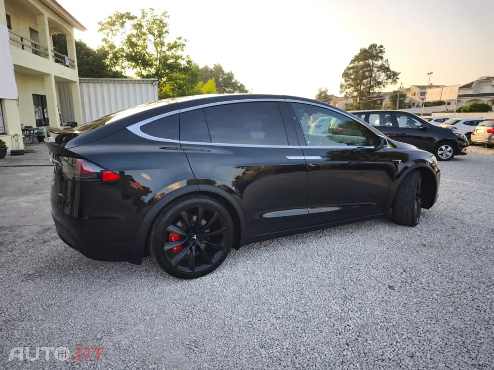 Tesla Model X 100D