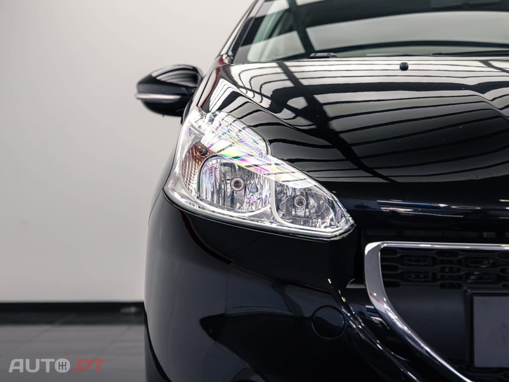 Peugeot 208 1.6 e-HDi Active