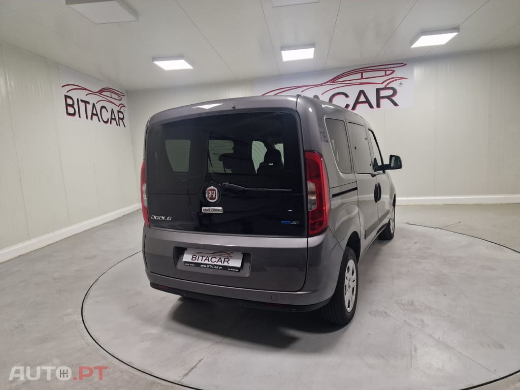 Fiat Doblo COMBI MAXI 1.3 MULTIJET 5 LUGARES