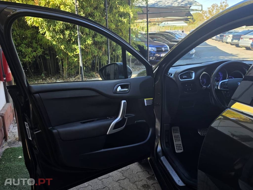 Citroen DS4 1.6 e-HDi So Chic CMP6