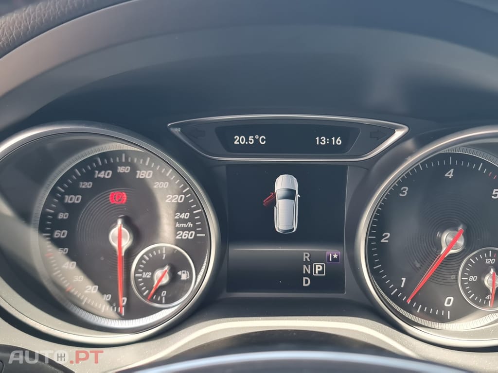 Mercedes-Benz CLA 220 d Shooting Brake AMG Line Aut.