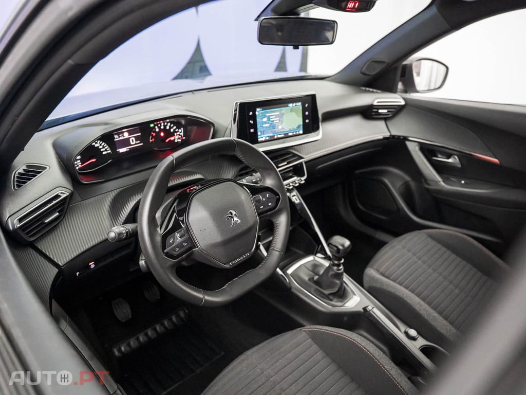 Peugeot 2008 1.2 PureTech Active Pack