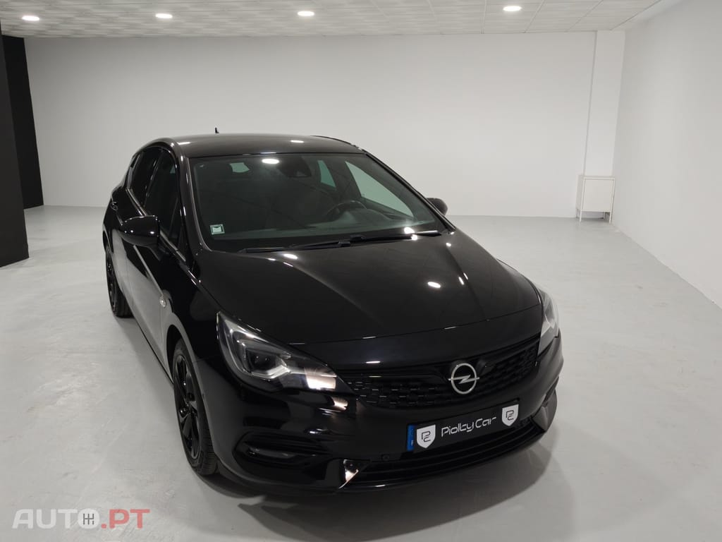 Opel Astra 1.2 T Design & Tech S/S