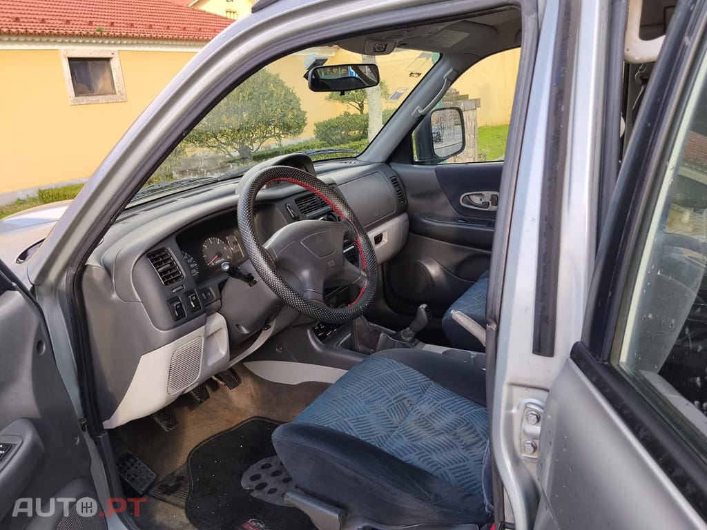 Mitsubishi Pajero Sport Wagon