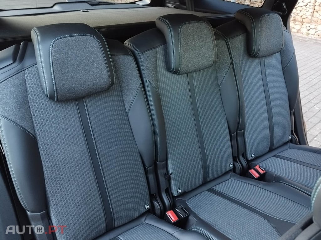 Peugeot 5008 1.2 PureTech Allure Pack EAT8