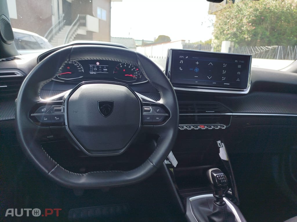 Peugeot 2008 1.2 PureTech Active Pack