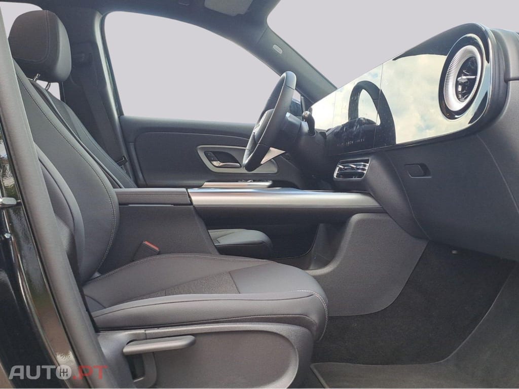 Mercedes-Benz GLB 250 EQ Progressive I.V.A DEDUTIVEL