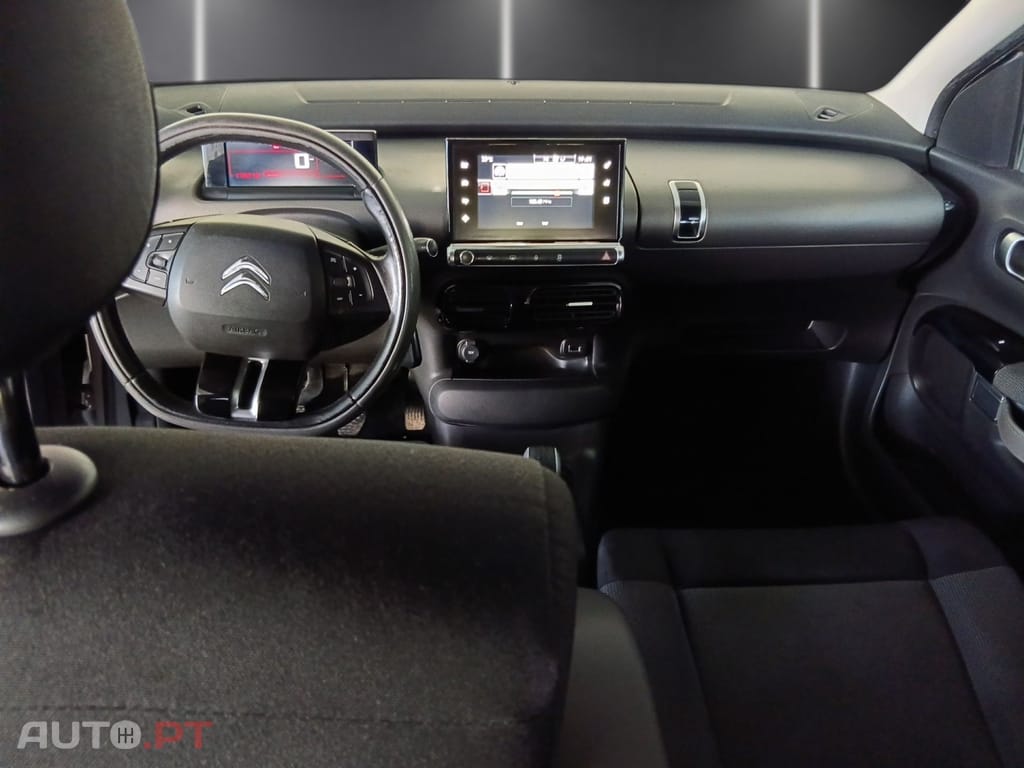 Citroen C4 Cactus 1.6 Blue-HDI Shine