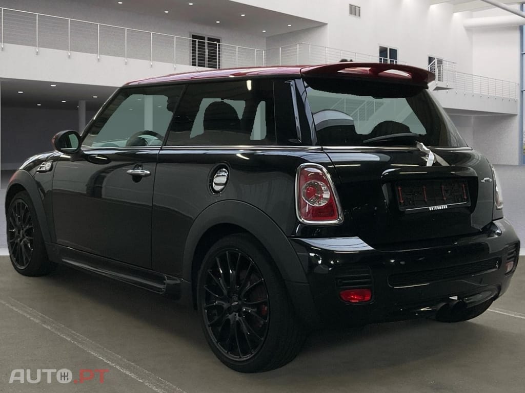 MINI Cooper John Cooper Works