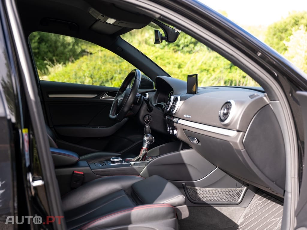 Audi S3 Sportback 2.0 TFSi quattro S tronic