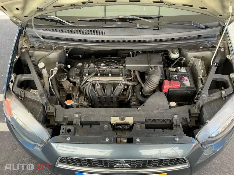 Mitsubishi Colt 1.3 Invite CA