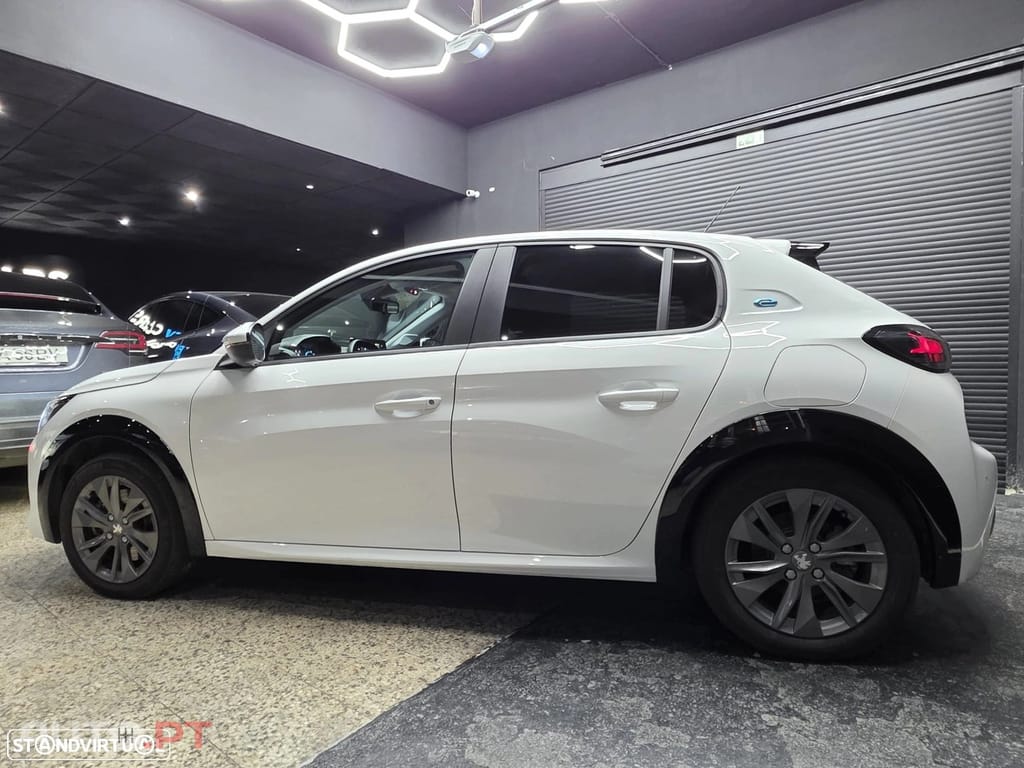 Peugeot E-208 50 kWh Active Pack