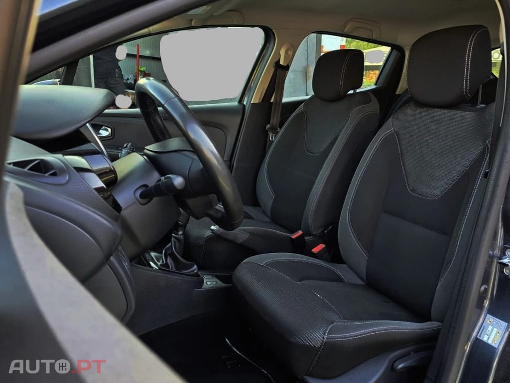 Renault Clio 1.5 dCi Limited