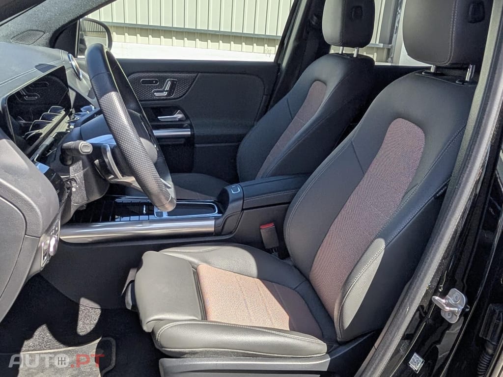 Mercedes-Benz EQA 250 Electric Art